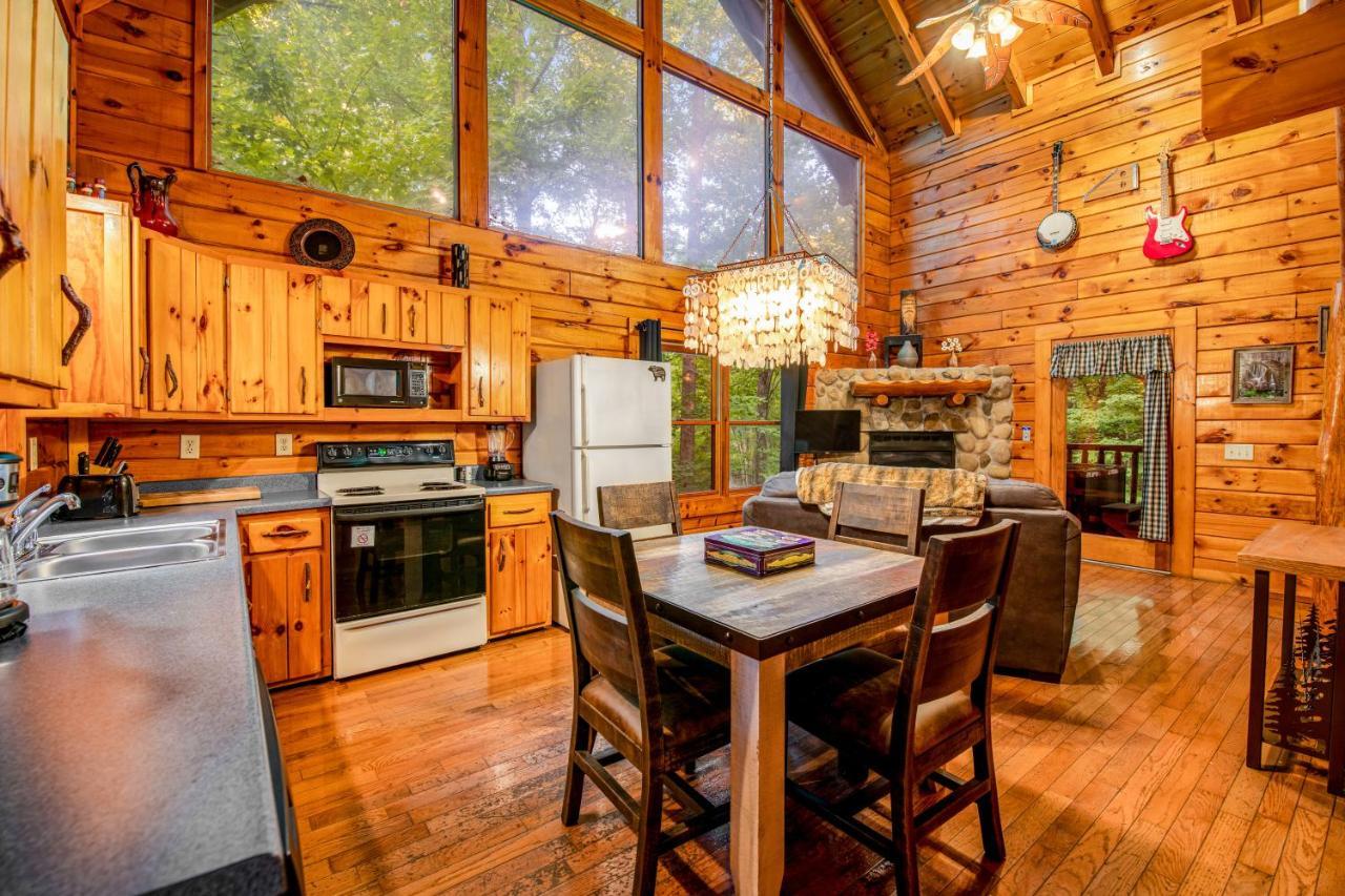 Sweet Fantasy Villa Sevierville Exterior photo